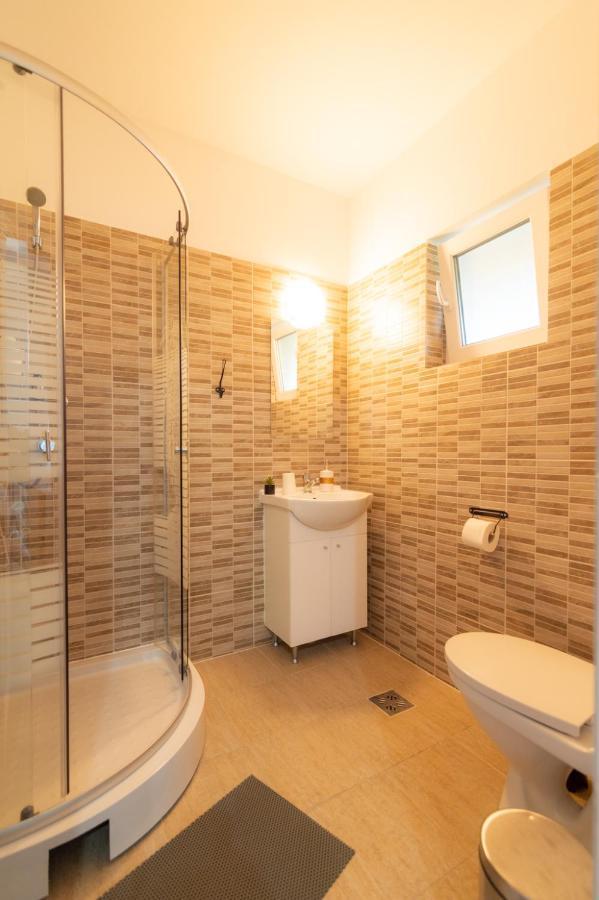 Casa Adrian Hotel Corbu  Kültér fotó