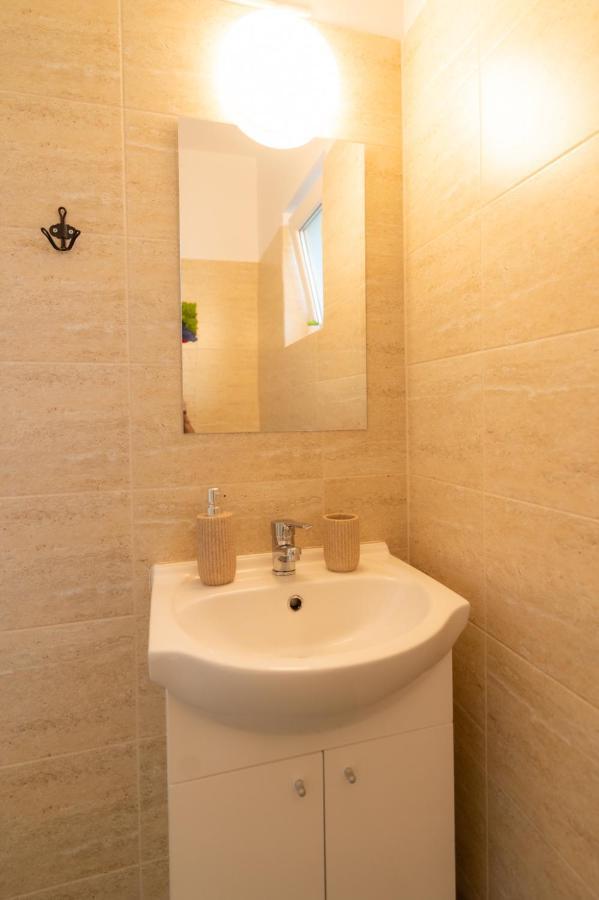 Casa Adrian Hotel Corbu  Kültér fotó