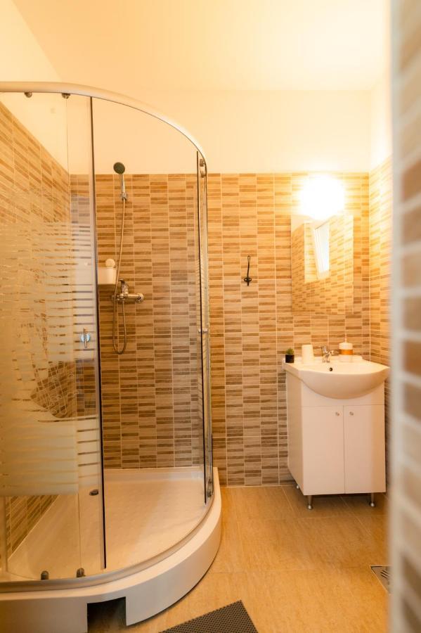 Casa Adrian Hotel Corbu  Kültér fotó